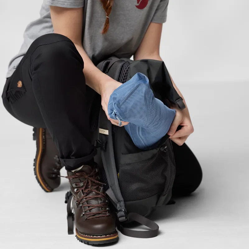 Fjallraven Vardag Hydratic Waterproof Anorak Womens in Black-2